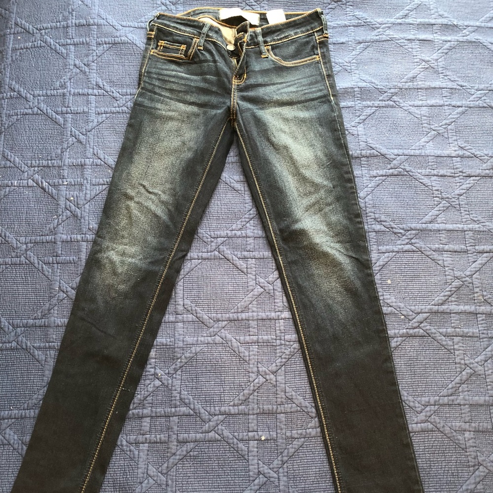 Hollister jeans